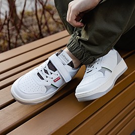 Купить детские кеды Levi's белые для мальчика, материал полиуритан, размеры 30-35, артикул 10613, фото 6 — Kinder Moda